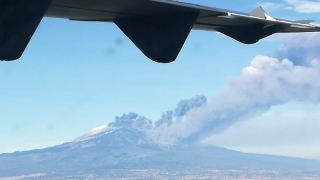 Eruzione vista dal P-72A in volo (1)