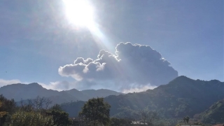 Inizio eruzione visto dalla Valle Alcantare