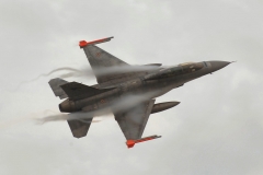 f16 in decollo